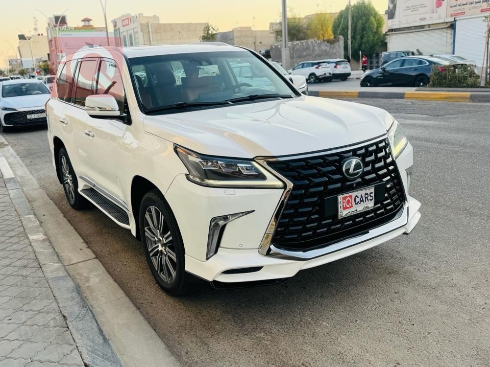 Lexus LX